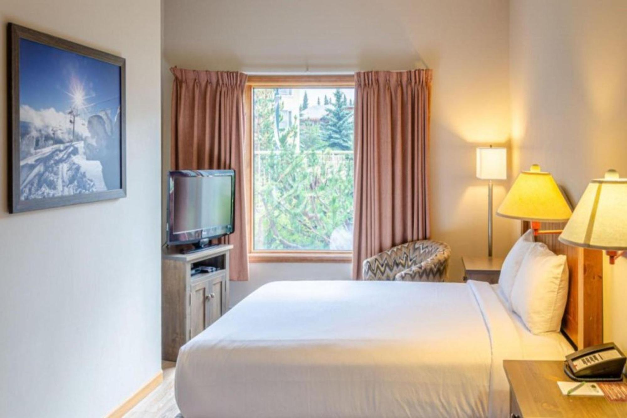 Hotel Cahilty Sun Peaks